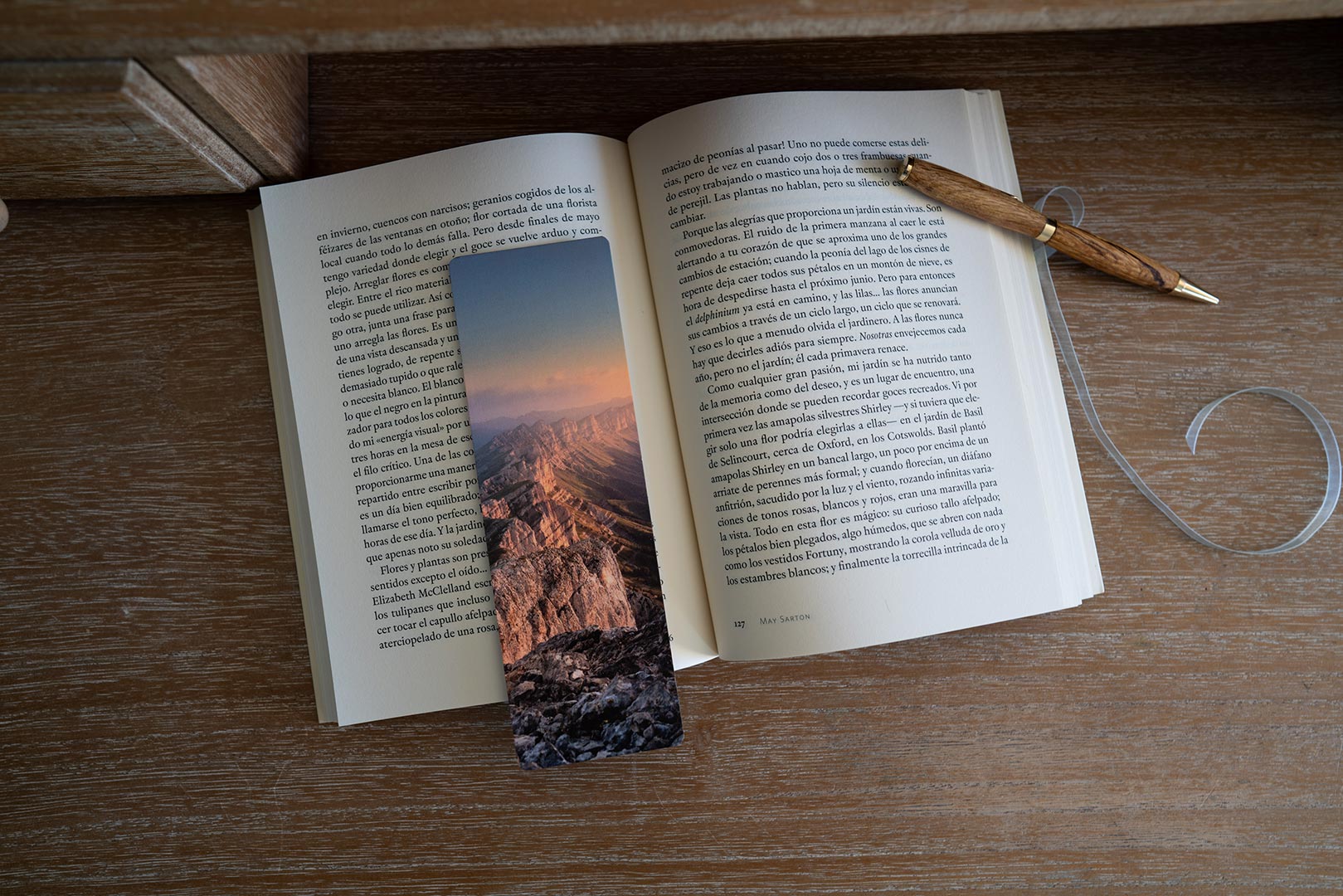 Marque Page du Vercors en photo Marque-pages du Vercors dans un décor de Noël